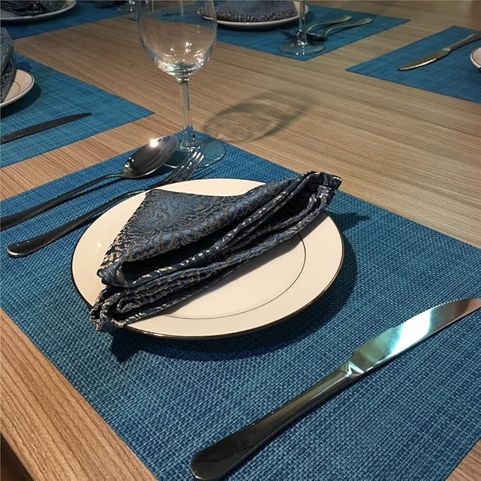 WAZAIGUR Placemats Easy to Clean Crisscross Woven Vinyl Place Mats Durable Non-Slip Heat Resistant Table Mats Placemats for Kitchen Table Set of 4,Blue