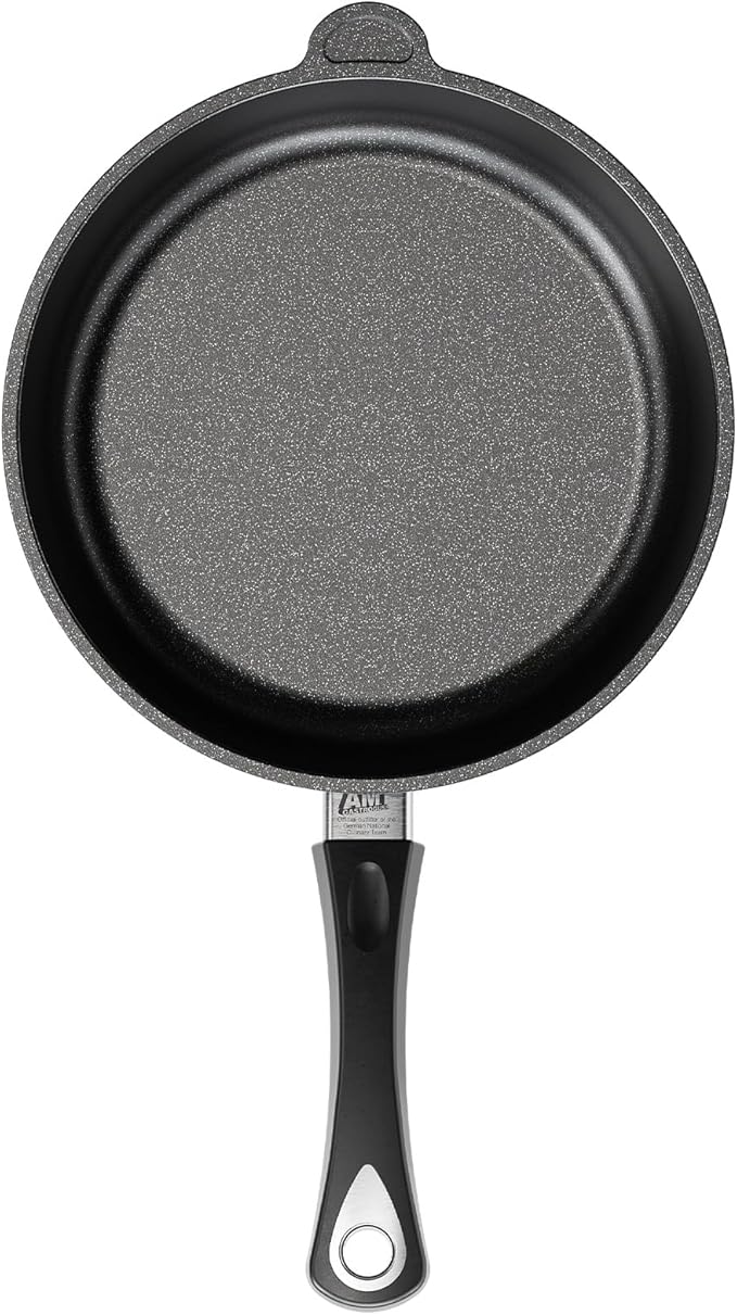 AMT Gastroguss The World쨈S [...] Casserole Frying pan Non-Induction, Diameter 26 cm, Height 7 cm, cast Aluminium (Aluminium), Lotan짰 Non-Stick Coating for Fat-Free-Frying, AMZN-726-US