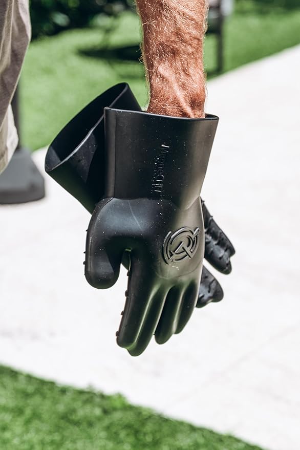 MagneCHEF Magnetic BBQ Grill Gloves ??Heat Resistant, Patented Magnetic Safety Clip Easy On & Off, Firefighter-Designed, Dishwasher-Safe, Waterproof, Perfect for Grilling, Smoking, Frying, Baking