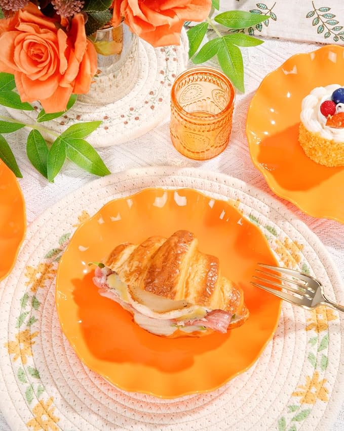 LIYH 20 Pcs 7.5 Inch Orange Plastic Plates Reusable - Unbreakable Dessert Scalloped Plates-Dishwasher Safe for Halloween & Thanksgiving Party BPA Free