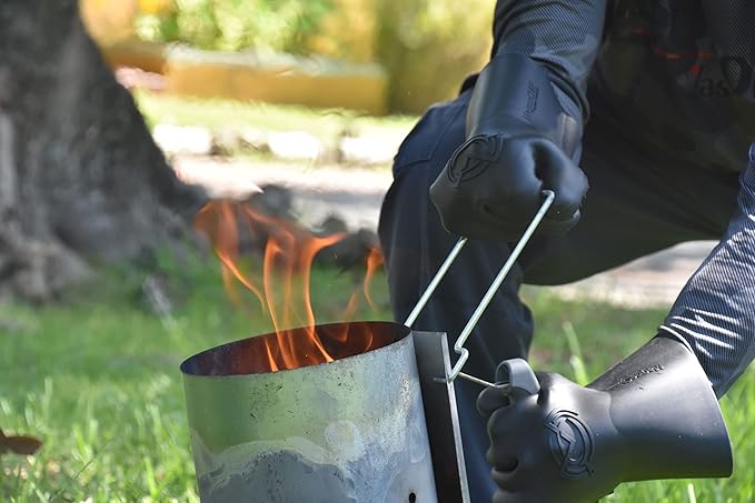 MagneCHEF Magnetic BBQ Grill Gloves ??Heat Resistant, Patented Magnetic Safety Clip Easy On & Off, Firefighter-Designed, Dishwasher-Safe, Waterproof, Perfect for Grilling, Smoking, Frying, Baking