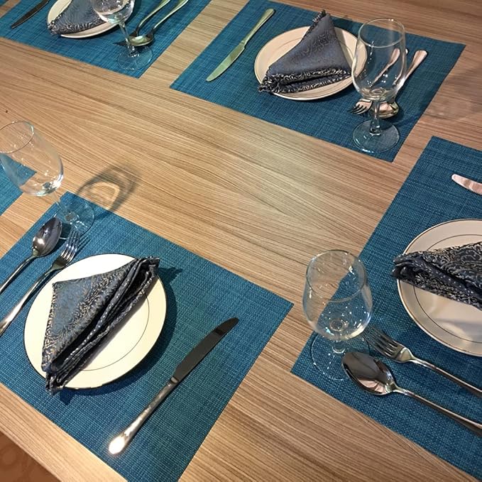 WAZAIGUR Placemats Easy to Clean Crisscross Woven Vinyl Place Mats Durable Non-Slip Heat Resistant Table Mats Placemats for Kitchen Table Set of 4,Blue