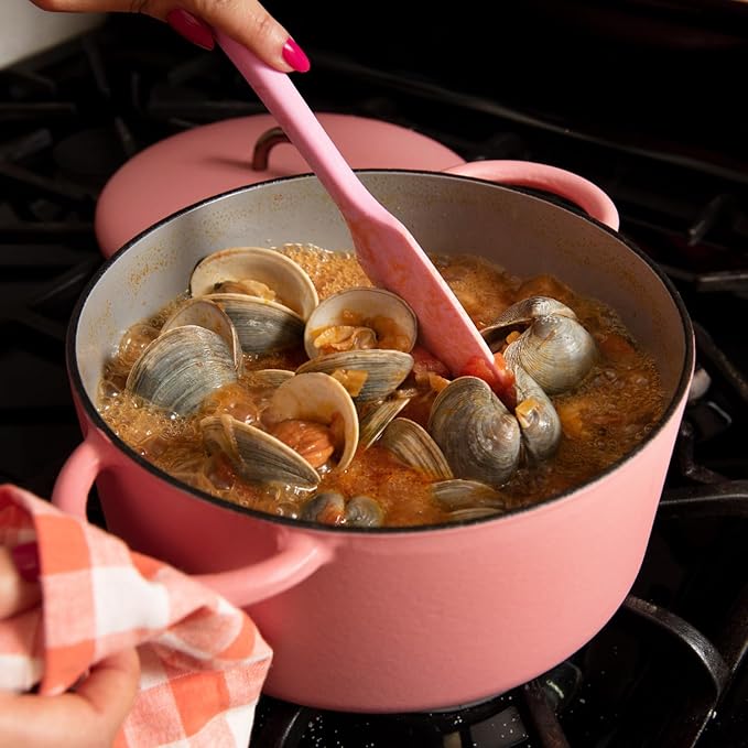 Great Jones Dutch Baby Dutch Oven with Lid (Taffy, 3.5-Quart) | Enameled Cast Iron, Round Shape | Safe for Stovetops & Ovens up to 500째F | Space-Saving & Dishwasher-Friendly | Small-Batch Cooking