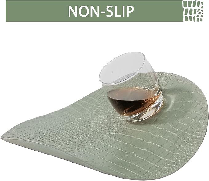 Jovono Round Leather Placemats for Round Tables Set of 6, Green Place Mats and Coasters, Wipeable Waterproof Heat Resistant Table Mats Easy to Care for Indoor Decor 14 inch Diameter