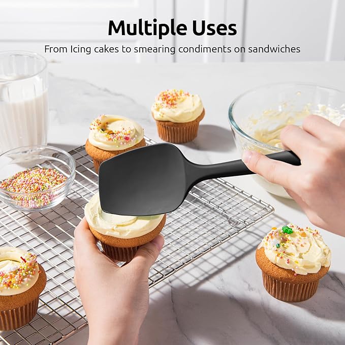 U-Taste Silicone Spoon Spatula Set, 600쨘F High Heat Resistant Food Grade Flexible Rubber Scraper, Cooking Mixing Baking Kitchen Utensils Set of 3 (Black)