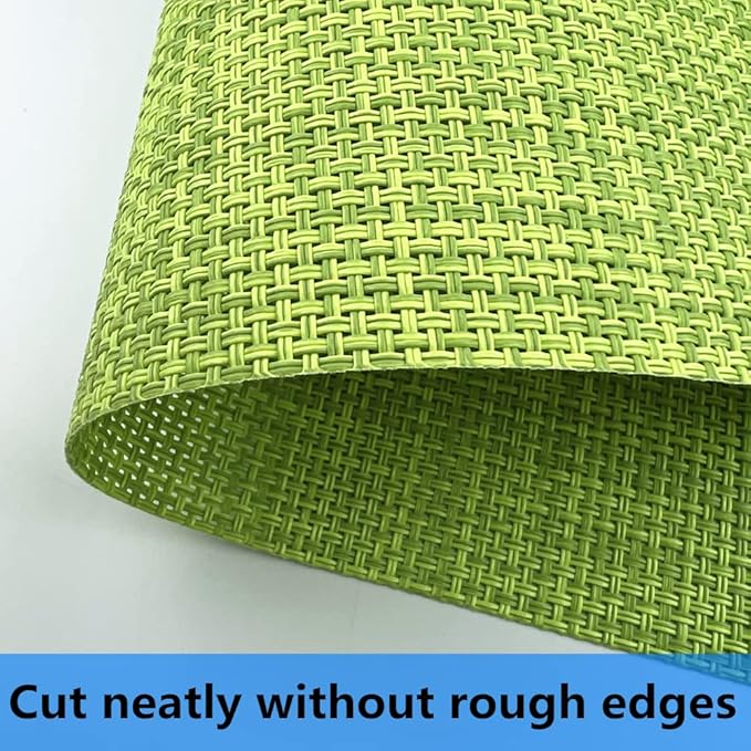 WAZAIGUR Placemats,Easy to Clean Crisscross Woven Vinyl Place Mats Durable Non-Slip Heat Resistant Table Mats,Placemats for Kitchen Table (Green, 4)