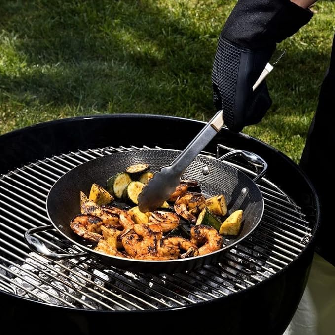 HexClad Hybrid Nonstick BBQ Grill Pan, Dishwasher-Friendly, BBQ and Oven-Safe Up to 900째F