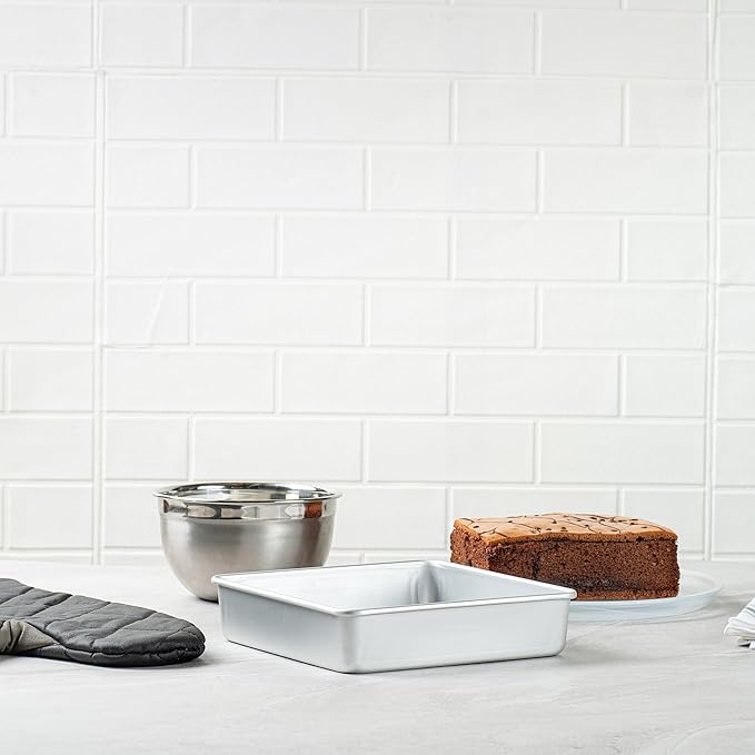 Restaurantware 8x8 Cake Pan - 1 Count Aluminum Square Baking Pan With Straight Sides - Oven-Safe Layer Cake Pan For Even-Heated Baking - Silver