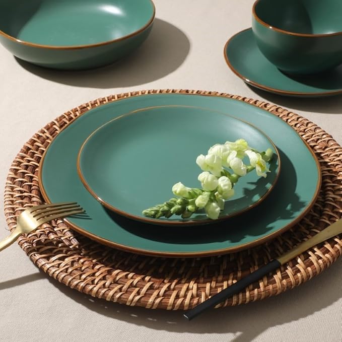 Gibson Home Hazeltine 16-Piece Green Stoneware Dinnerware Set ??Plates and Bowls, Durable Ceramic Kitchen Dinner Set