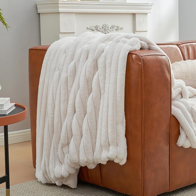 Am챕lie Home Faux Fur Throw Blanket for Couch, Cozy Fuzzy Fluffy Fur Luxurious Soft Striped Plush Gift Blankets for Family Sofa Chair Bedroom, 55"x70", Ivory