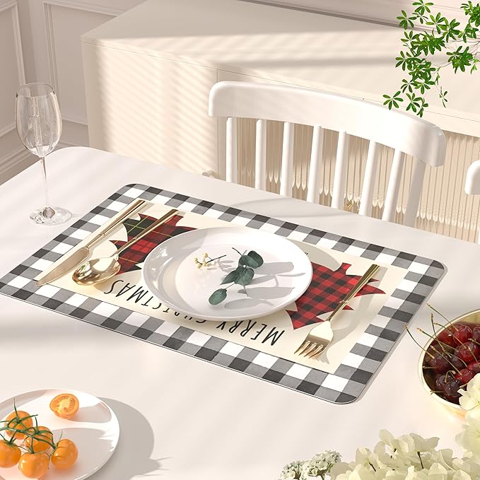QIYI Christmas Placemats Set of 6, 12x18 Inch PU Leather Place Mats for Kitchen Dinning, Heat Resistant Anti Slip Buffalo Plaid Table Mats, Waterproof Washable Placemat Party Table D챕cor, Xmas Trees