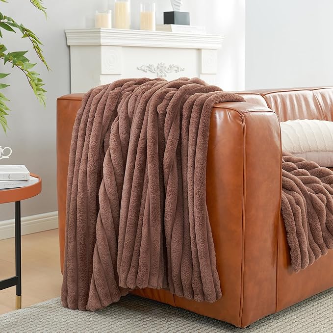 Am챕lie Home Faux Fur Throw Blanket for Couch, Cozy Fuzzy Fluffy Fur Luxurious Soft Striped Plush Gift Blankets for Family Sofa Chair Bedroom, 55"x70", Light Coffee