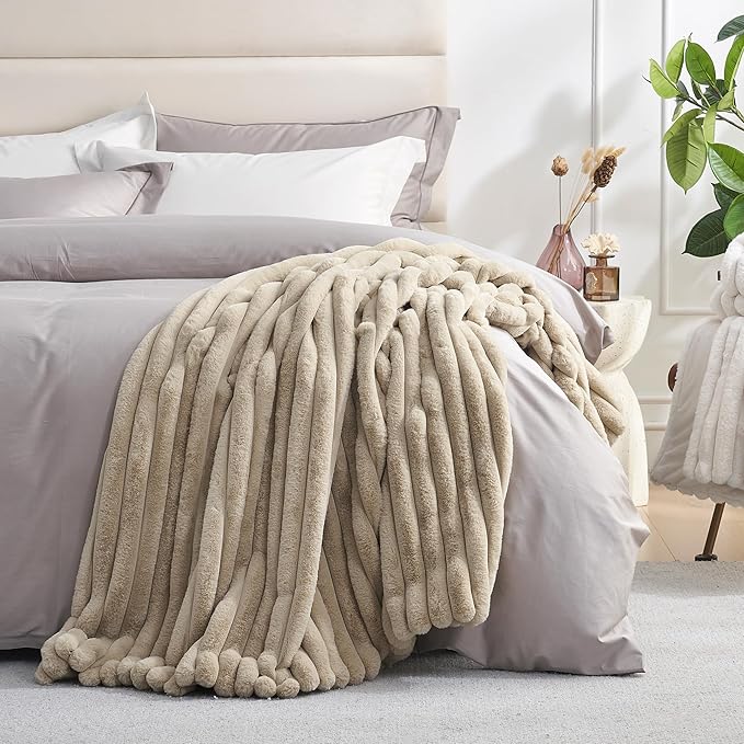 Am챕lie Home Faux Fur Throw Blanket for Couch, Cozy Fuzzy Fluffy Fur Luxurious Soft Striped Plush Gift Blankets for Family Sofa Chair, 60"x80", Beige