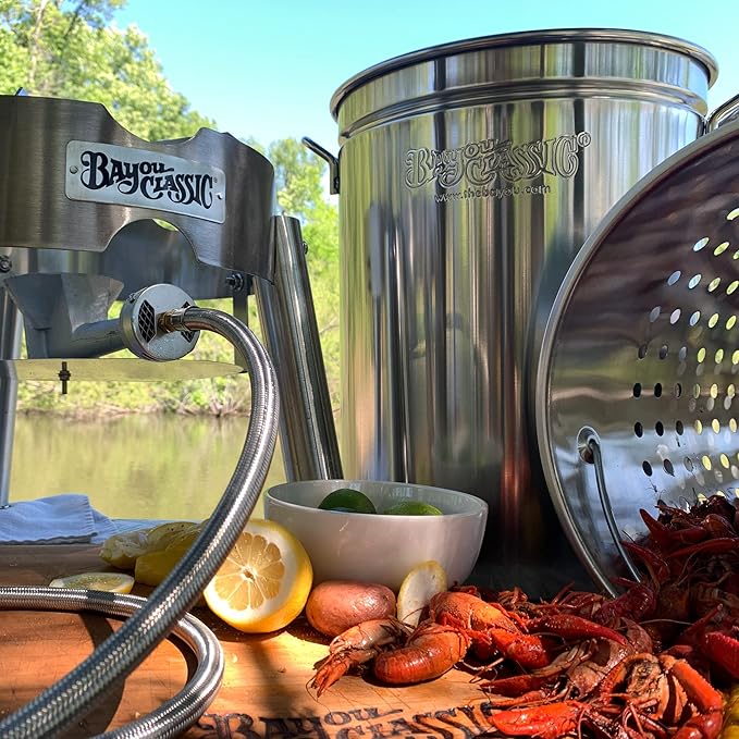 Bayou Classic Stainless Steel Boiler Cooker Kit Features 44-qt Stainless Boiler with Lid, Steam/Boil Basket, 4-in Cast Aluminum 58,000 BTU Burner, 10-psi Pre-Set Regulator and 48-in Hose