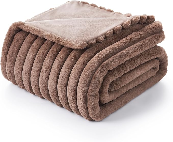 Am챕lie Home Faux Fur Throw Blanket for Couch, Cozy Fuzzy Fluffy Fur Luxurious Soft Striped Plush Gift Blankets for Family Sofa Chair Bedroom, 55"x70", Light Coffee