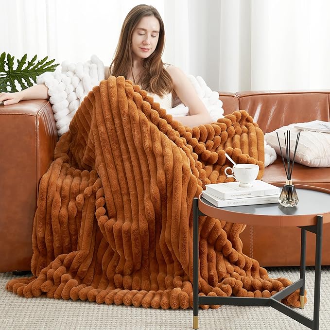 Am챕lie Home Faux Fur Throw Blanket for Couch, Cozy Fuzzy Fluffy Fur Luxurious Soft Striped Plush Gift Blankets for Family Sofa Chair Bedroom, 55"x70", Brown