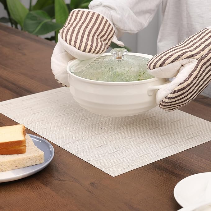 Myir JUN Placemats Set of 8, Vinyl Woven Placemats Place Mats Indoor Set of 8 Washable Table Mats Non-Slip Place mats for Dining Table (B-Off White, Set of 8)
