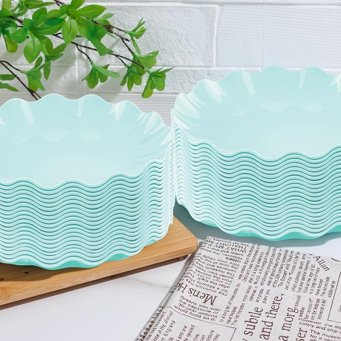 LIYH 20 Pcs 10 Inch Ice Blue Plastic Plates Reusable - Unbreakable Light Blue Scalloped Plastic Outdoor Plates Dishwasher Safe for Party