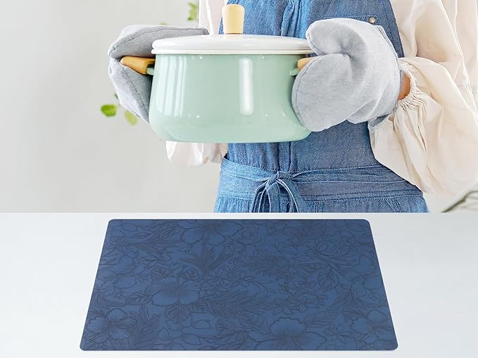 DRMHM Set of 6 Faux Leather Flower Placemats for Kitchen Dining Table Decor, Washable Table Placemats Wipeable Table Mat 18 * 12in Dark Blue