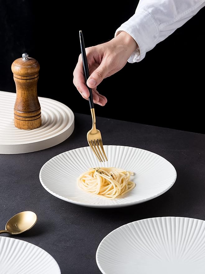 CLAY TONIC Set of 4-8.8 Inch Japanese Style Porcelain Round Dinner Plates, Versatile Circular Serving Plates for Pasta, Salad, Steak Dinner (White, 8.8 Inches)