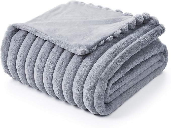Am챕lie Home Faux Fur Throw Blanket for Couch, Cozy Fuzzy Fluffy Fur Luxurious Soft Striped Plush Gift Blankets for Family Sofa Chair, 60"x80", Light Grey