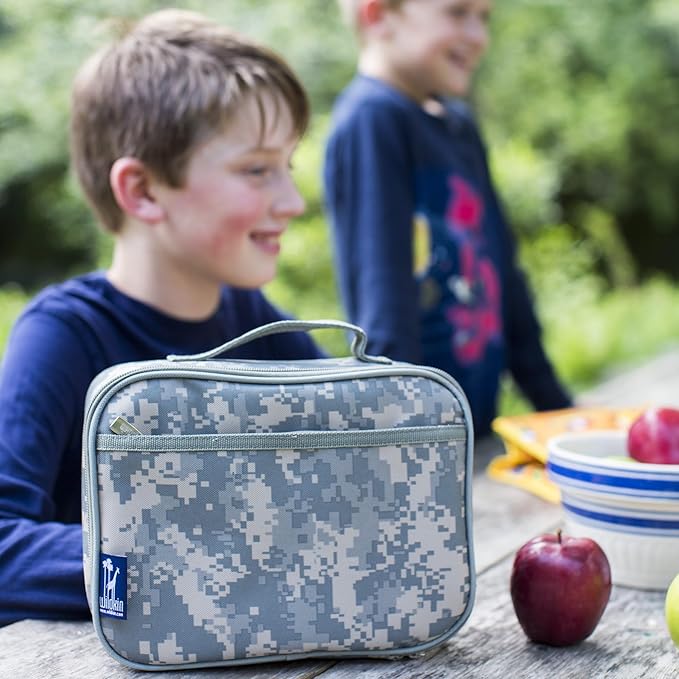 Wildkin Kids Insulated Lunch Box ??Durable and Reusable for School & Travel - Digital Camo