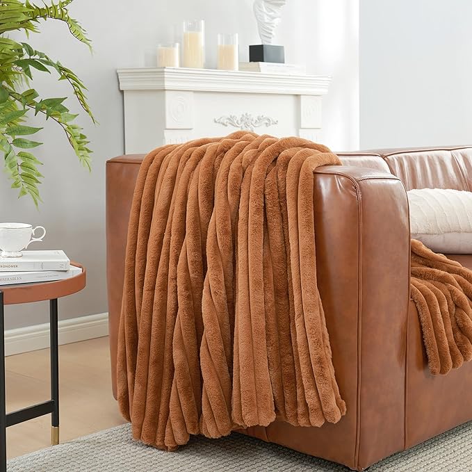 Am챕lie Home Faux Fur Throw Blanket for Couch, Cozy Fuzzy Fluffy Fur Luxurious Soft Striped Plush Gift Blankets for Family Sofa Chair Bedroom, 55"x70", Brown