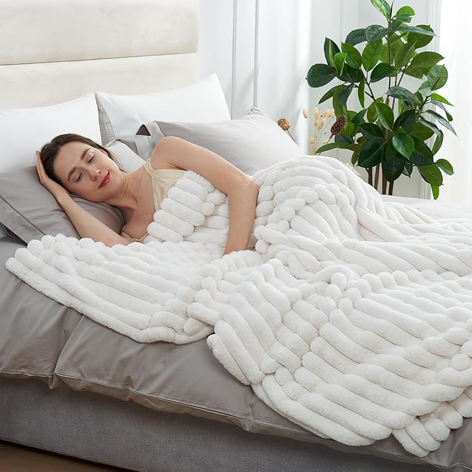 Am챕lie Home Faux Fur Throw Blanket for Couch, Cozy Fuzzy Fluffy Fur Luxurious Soft Striped Plush Gift Blankets for Family Sofa Chair, 60"x80", Ivory