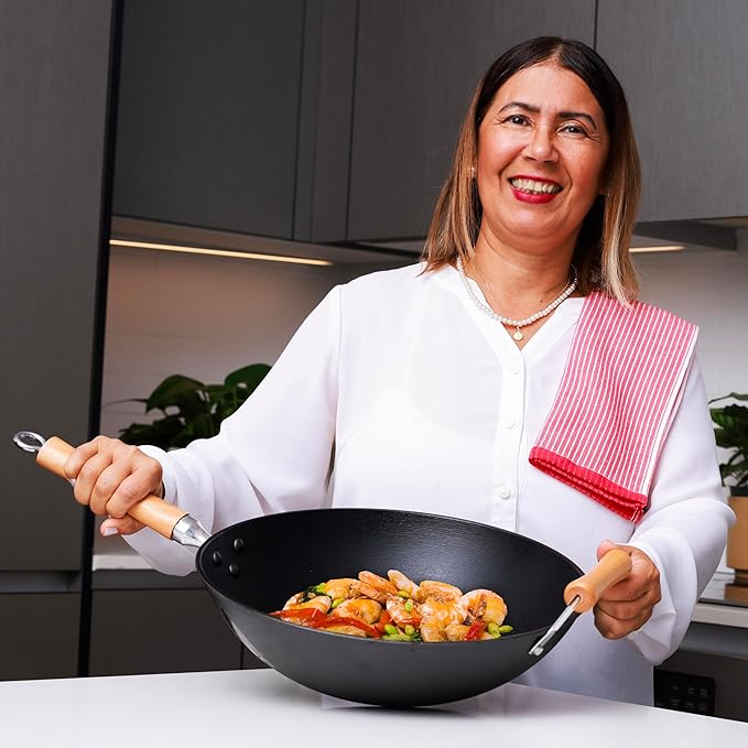 JOYCE CHEN Professional Series 14-Inch Cast Iron Wok with Maple Handle