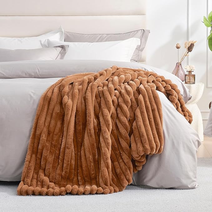 Am챕lie Home Faux Fur Throw Blanket for Couch, Cozy Fuzzy Fluffy Fur Luxurious Soft Striped Plush Gift Blankets for Family Sofa Chair Bedroom, 55"x70", Brown