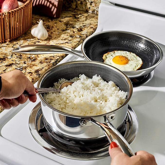 HexClad Hybrid Nonstick 2-Quart Saucepan with Tempered Glass Lid, Stay-Cool Handle, Dishwasher-Friendly, Oven-Safe Up to 900째F, Induction Ready, Compatible with All Cooktops