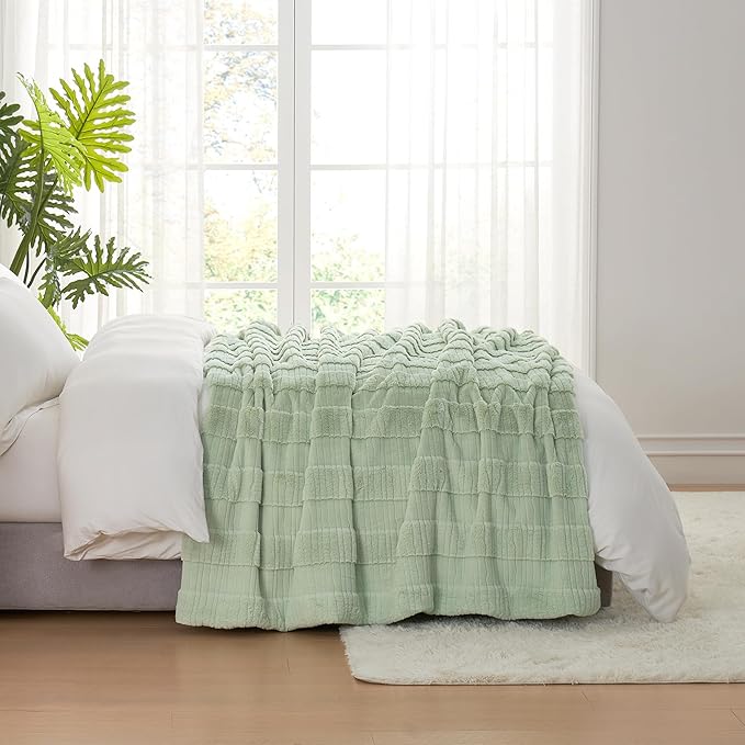 Am챕lie Home Luxury Striped Faux Fur Throw Blanket for Couch, Soft Cozy Fuzzy Fluffy Soft Plush Blankets Sofa Chair Gift Blankets for Women, 55"x70", Sage Green