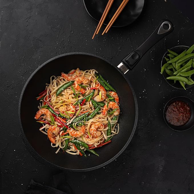 AMT Gastroguss The World쨈S [...] Extra Large Wok Non-Induction, Diameter 32 cm, Height 10 cm, cast Aluminium, Lotan짰 Non-Stick Coating, AMZN-1032S-US