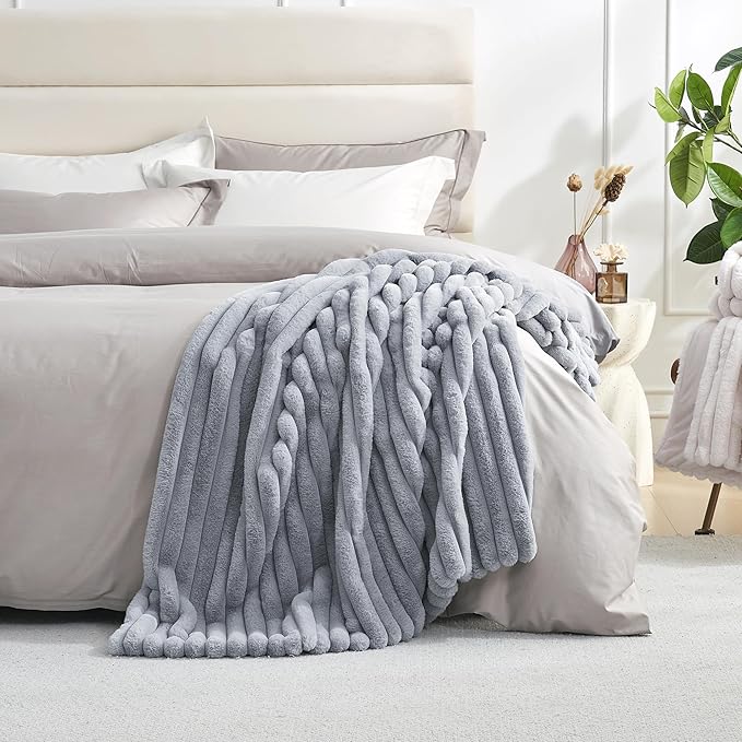 Am챕lie Home Faux Fur Throw Blanket for Couch, Cozy Fuzzy Fluffy Fur Luxurious Soft Striped Plush Gift Blankets for Family Sofa Chair Bedroom, 55"x70", Light Grey