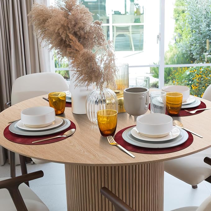 ADRIMER Placemats, Heat Resistant Round Placemats Set of 4 Washable, Waterproof Table Mats, Wipeable Faux Leather Place Mats for Kitchen, Dining Room, Wine Red