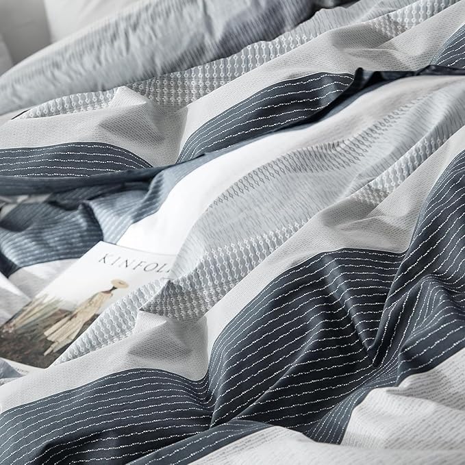 LifeTB Striped Comforter Set Queen Size, Blue Grey Stripes Pattern Printed Bedding Set, 3 Pieces Lightweight Bedding Comforter Set, Stripe Soft Fluffy Bed Set Queen Comforter with 2 Pillowcases