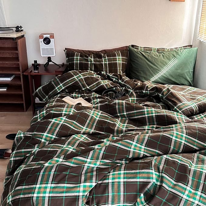 LifeTB Queen Comforter Set Brown Green Plaid Comforter Set, 3 Pieces Vintage Plaid Checkered Comforter with 2 Pillowcases, Fluffy Soft Breathable Grid Pattern Farmhouse Gingham Bedding Set Queen