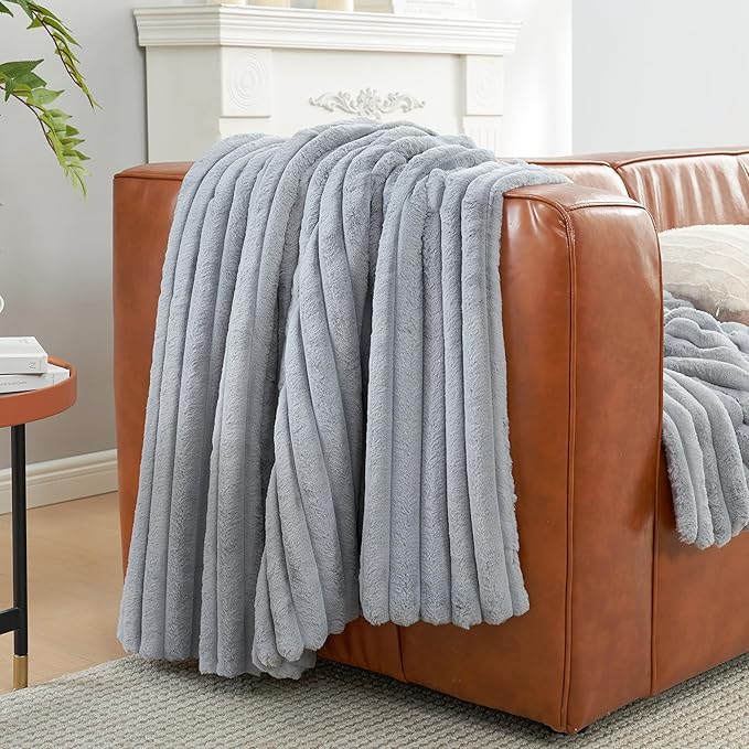 Am챕lie Home Faux Fur Throw Blanket for Couch, Cozy Fuzzy Fluffy Fur Luxurious Soft Striped Plush Gift Blankets for Family Sofa Chair Bedroom, 55"x70", Light Grey