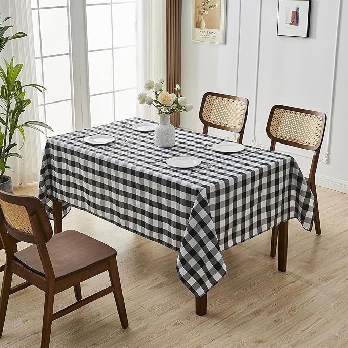 BALCONY & FALCON Gingham Table Cloth Rectangle ??Machine Washable Wrinkle-Free Buffalo Checkered Tablecloth for 6ft 8ft Tables, Outdoor Picnic, Party, Kitchen Dining Decor (Black White, 55x71 Inch)