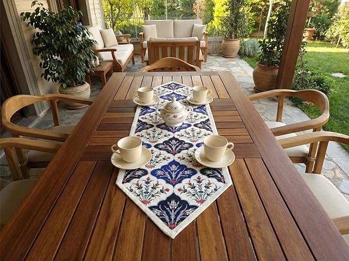 Jacquard Woven Floral Table Runner 18x55 inches ??Rustic Gobelin Tapestry Dining Table Decor, Durable Cotton & Polyester Blend Fabric, Vintage Farmhouse Style, Machine Washable Easy Care (Pattern 2)