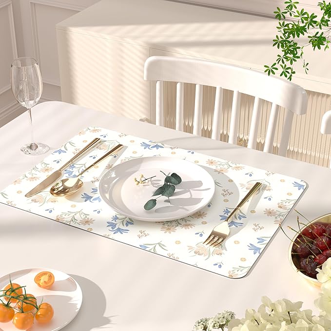 QIYI Placemats Set of 6, 12x18 Inch Faux Leather Place Mats for Kitchen Dinning, Heat Resistant Anti Slip Floral Table Mats, Waterproof Wipeable Washable Placemat Party Table D챕cor, Minimal Flowers