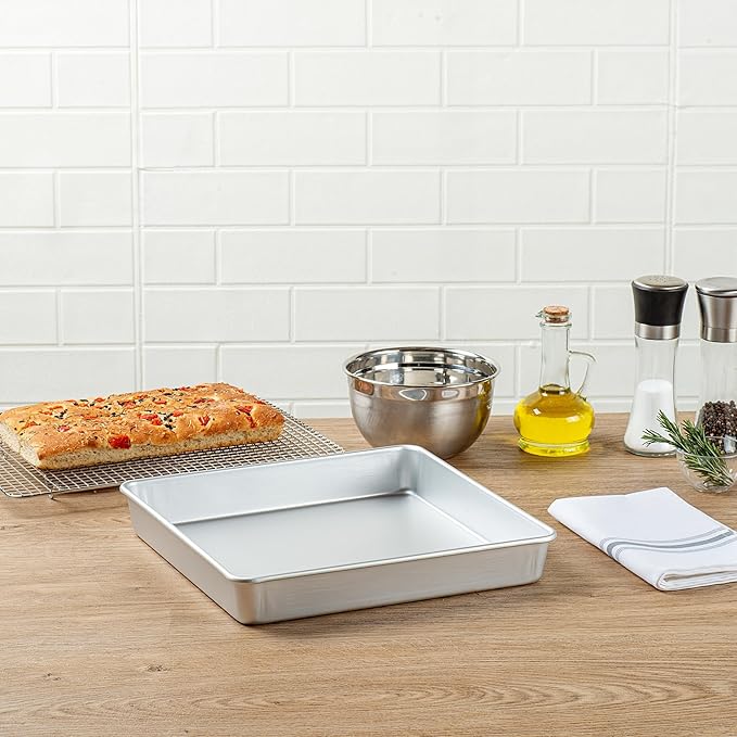 Restaurantware Square Cake Pan 12 Count 12 x 12 x 2 Inch Aluminum Square Baking Pan Straight-Sided Silver Oven-Safe Bakeware For Professional Bakers