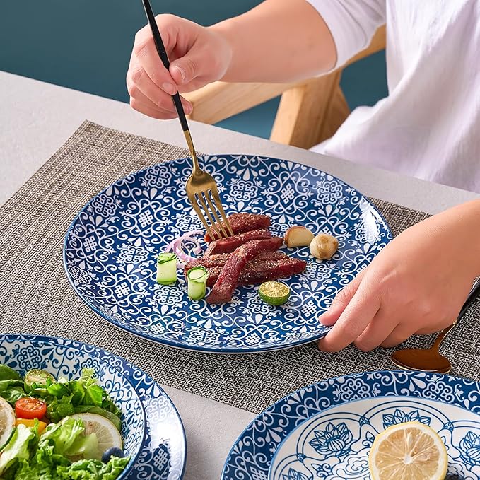 Bestone Porcelain Dinnerware Sets Service for 4, 12 pcs Hand drawn Plates and Bowls Sets, Handmade Ceramic Dish Set, Chip Resistant Modern Plate Set, Dishwasher/Microwave Safe竊똙intage Blue