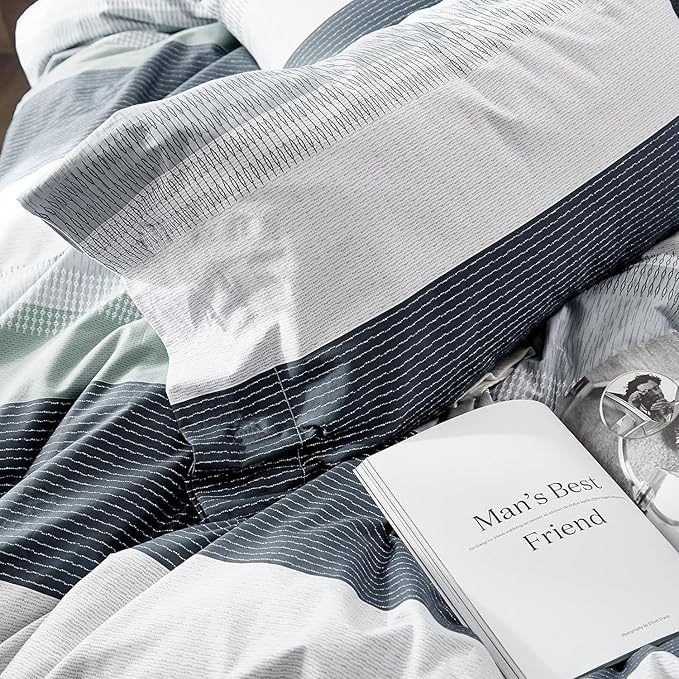 LifeTB Striped Comforter Set Queen Size, Blue Grey Stripes Pattern Printed Bedding Set, 3 Pieces Lightweight Bedding Comforter Set, Stripe Soft Fluffy Bed Set Queen Comforter with 2 Pillowcases