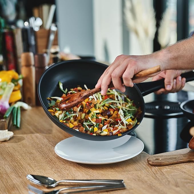 ZWILLING Madura Plus Forged 11-inch Nonstick Fry Pan