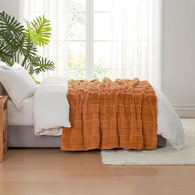 Am챕lie Home Luxury Striped Faux Fur Throw Blanket for Couch, Soft Cozy Fuzzy Fluffy Soft Plush Blankets Sofa Chair Gift Blankets for Women, 60"x80", Brown