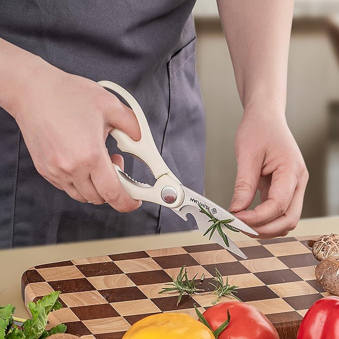 Knife Set, KUNYUAN 15 pieces Knife Sets for Kitchen,High Carbon German Stainless Steel Knife Block Set with Built in Sharpener Block,Dishwasher Safe Kitchen Knives, White