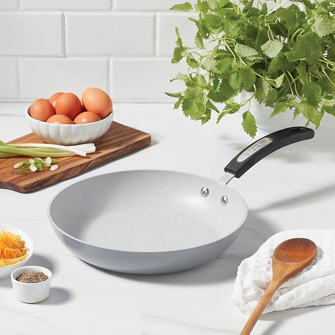 Starfrit The Rock TERRA 24cm (9,5'') Ceramic Non-Stick Fry Pan - Thick Aluminium Base - PFAS Free - Easy to Clean - Grey