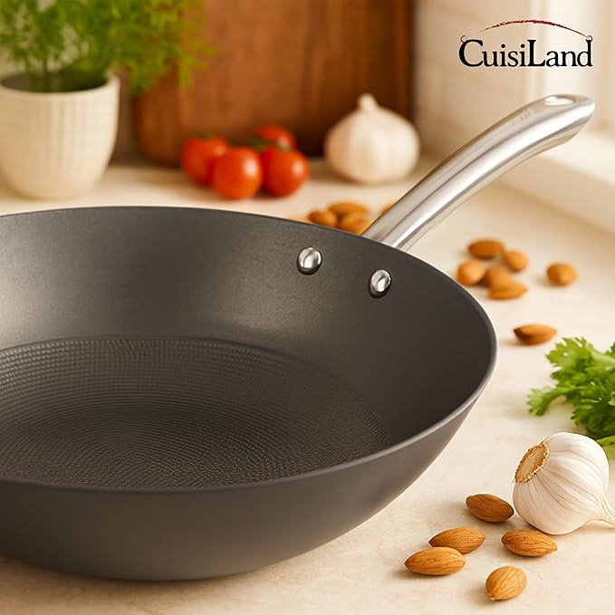 Cuisiland 12" Honeycomb Classic Cast Iron Wok ??Non-Stick Wok, Stainless Steel Long Handles, Oven Safe Cookware Classic Cast Iron Heat Retention, Less Oil Cooking