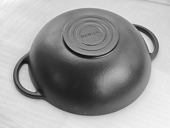 12 Inch Pre-Seasoned Cast Iron Skillet - Wok Round Bottomed Frying Pan with Assist Handles,Tempered Glass Lid, Cast Iron Scrubber,Silicone Oven Mitts for Stovetop,home baking 癤?(Glass Lid)